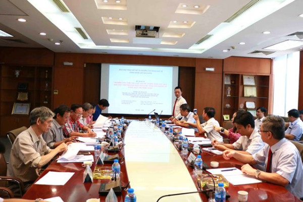 Nghiệm thu đề tài "Nghiên cứu thiết kế, chế tạo hệ thống trộn vật liệu cho dây chuyền sản xuất gạch bê tông khí chưng áp, công suất 200.000m3/năm"